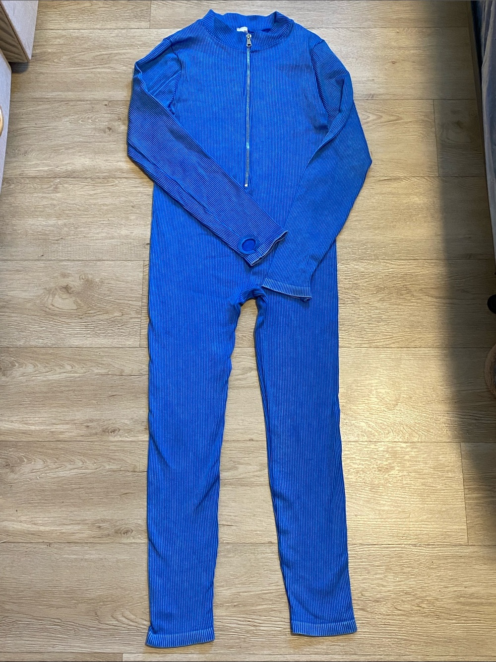 Long-Sleeve Blue Ribbed Jumpsuit with Front Zip